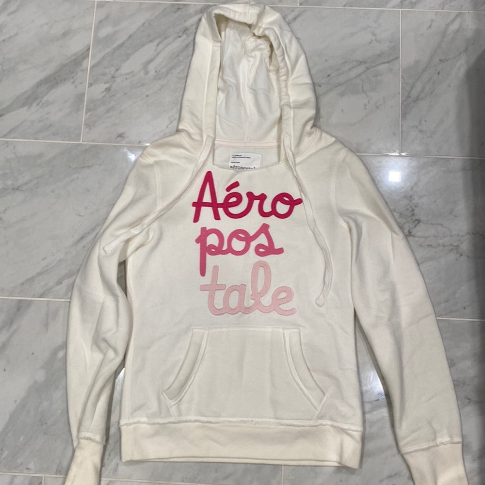 Aeropostale white and pink sweatshirt